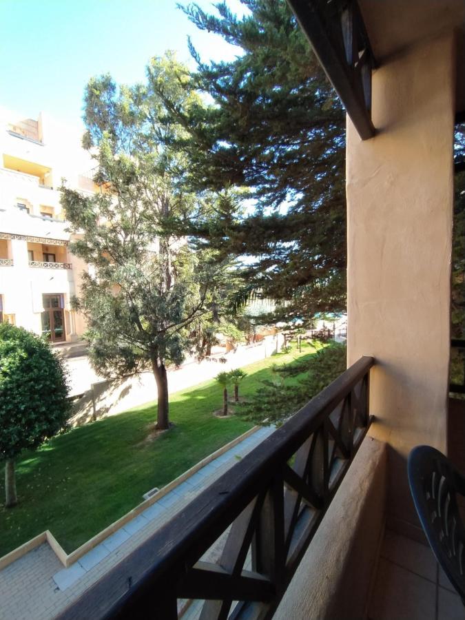 Vistas Laterales Psicina Primera Planta 이슬라카넬라 외부 사진